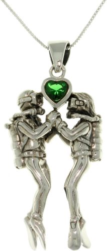 Jewelry Trends Sterling Silver Sea Life Scuba Divers Green Heart Pendant with 18 Inch Box Chain Necklace